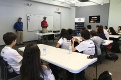02/11 - Palestra com o mecânico da NASA, Terry While, que participou dos projetos dos ônibus espaciais. Em sua palestra, Mr While compartilhou detalhes sobre a estrutura dos ônibus espaciais e curiosidades sobre os materiais usados na construção e operação desses veículos espaciais. Ele também discorreu sobre as adaptações ao ambiente sem gravidade e ao retorno à Terra.